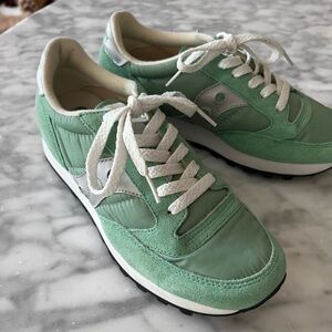 Saucony Jazz Sneakers - Women’s size 7- Mint Green